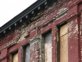 Failing Facade