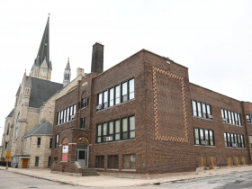 2433 W. Cherry St.
