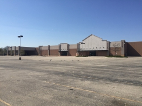 Vacant Lowe's Big Box Store