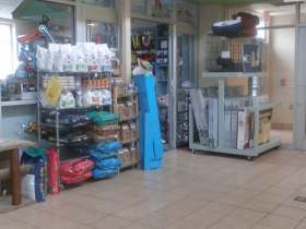 Pet supplies.