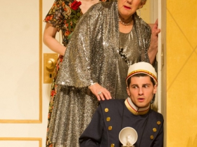 (top-bottom): Hannah Klapperich-Mueller, Linda C. Loving and  Peter Sisto