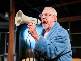 Milwaukee Chamber Theatre's No Wake.