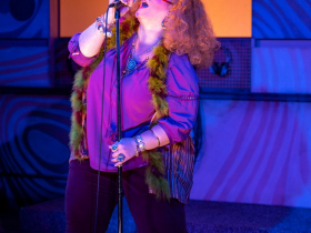 Milwaukee Repertory Theater presents Beehive: The 60s Musical in the Stackner Cabaret November 11, 2022 – January 15, 2023. Pictured: Sarah Lynn Marion.