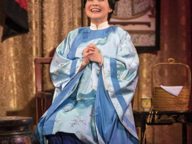 Milwaukee Repertory Theater presents The Chinese Lady  in the Stiemke Studio from February 13 – March 24, 2019 featuring Lisa Helmi Johanson as Afong Moy