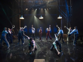 Milwaukee Repertory Theater presents Guys and Dolls in the Quadracci Powerhouse from September 19 to October 29, 2017