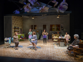 Milwaukee Repertory Theater presents Steel Magnolias in the Quadracci Powerhouse November 9 – December 5, 2021. Pictured L-R: Janet Ulrich Brooks, Maeve Moynihan, Tami Workentin, Rebecca Hirota, Phoebe González and Meg Thalken.
