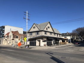 Vitucci’s, 1832 E. North Ave.