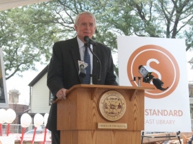 Mayor Tom Barrett