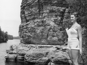 Head Waitress, 1956