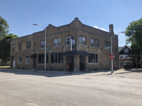 2575-2579 N. Teutonia Ave.