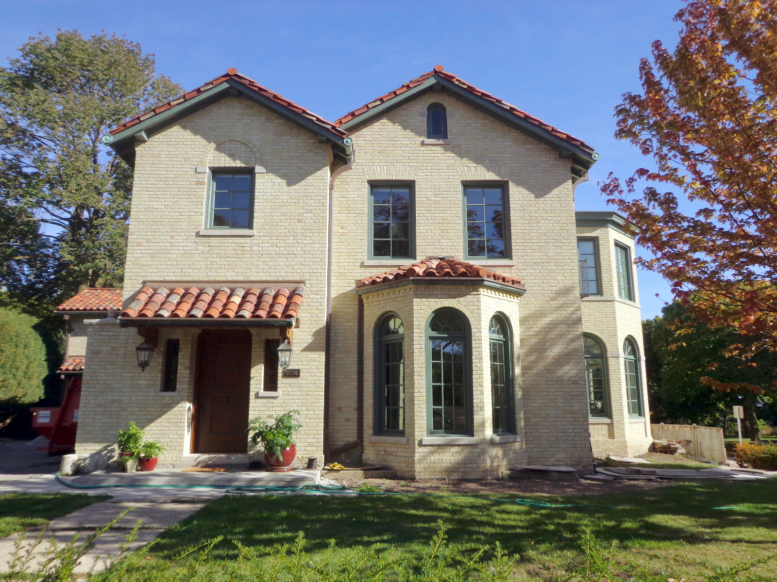 House Confidential: The Three Mansions of Michael White