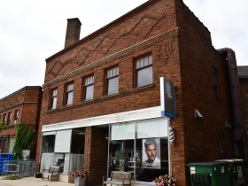 Robert Laurence Hair Studio