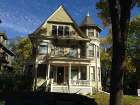 2704 N. Hackett Ave