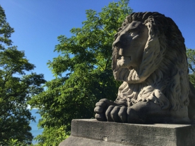Lion Bridge