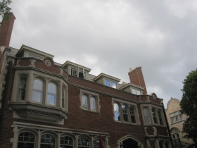 A Classic Ferry & Clas Mansion