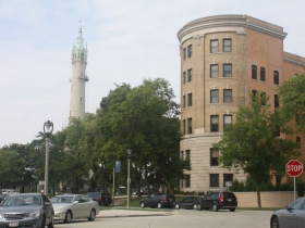 South end of Wahl Avenue at Lake Drive