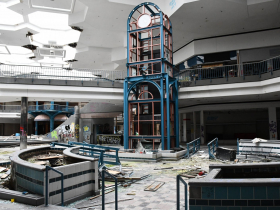 Central Elevator at Northridge Mall