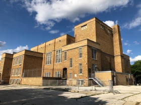 Edison Middle School (former North Milwaukee High School)