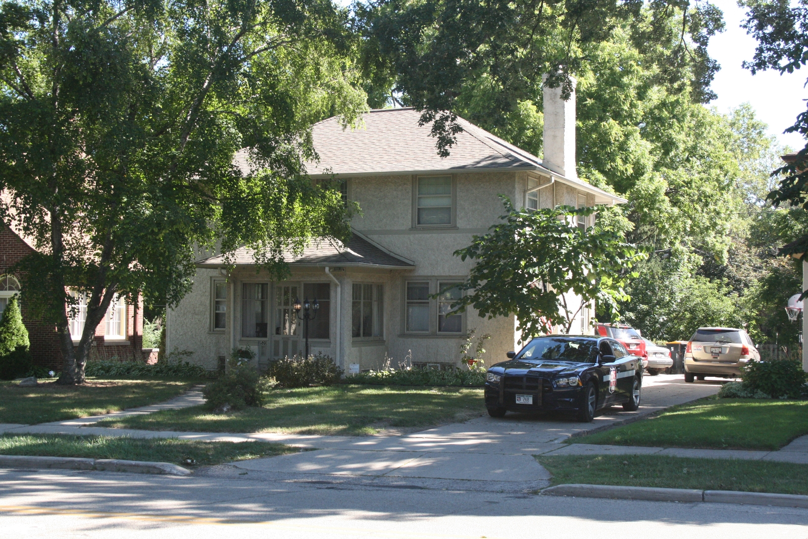 House Confidential: Scott Walker’s Tiny Tosa Turf