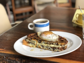 Breakfast at Milktooth