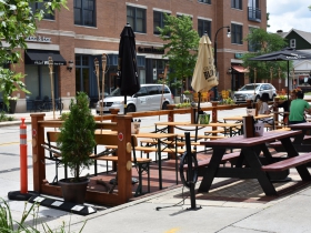 Parklet at Three Lion’s Pub