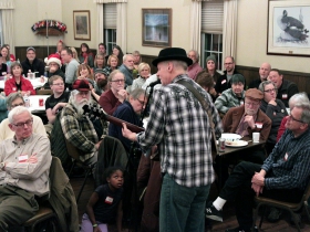 Willy Porter at the Wauwatosa Lions Club.