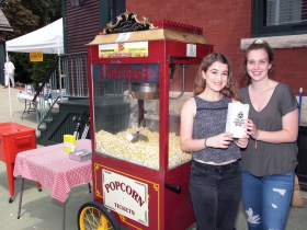 Volunteers, Emily Warner and Noelle Mullen from Wauwatosa