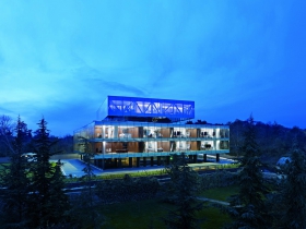 The Vakko Fashion Center (a retrofitted building in Istanbul).