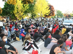 Sitting on Washington Blvd.