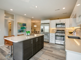 Lake Bluff Condominiums - Unit 425