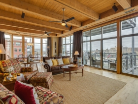 Hansen's Landing - Unit 517