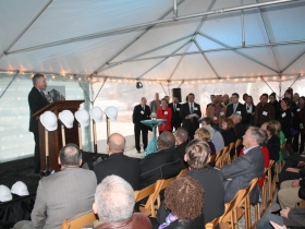 Stewart Wangard thanks people involved in the project.