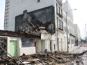 Demolition of the Sydney Hih.