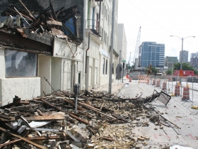 Demolition of the Sydney Hih.