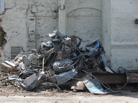 Demolition of the Sydney Hih.