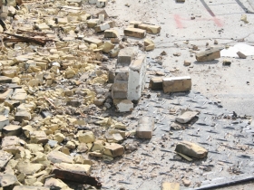 Demolition of the Sydney Hih.