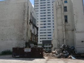 Demolition of the Sydney Hih.
