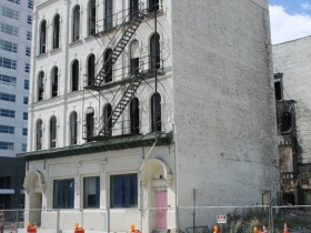 Demolition of the Sydney Hih.