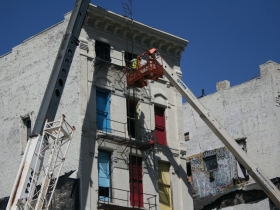 Demolition of the Sydney Hih.