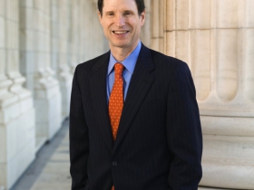 Ron Wyden