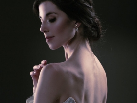 La Sylphide: Valerie Harmon
