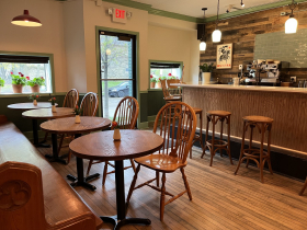 Seven Swans Creperie