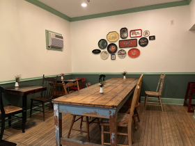 Seven Swans Creperie