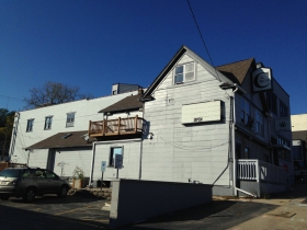 2221 N. Humboldt Ave.