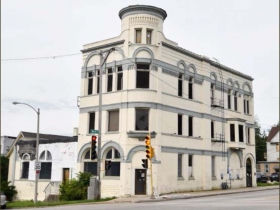 Humboldt Gardens Building