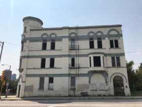 Humboldt Gardens Building