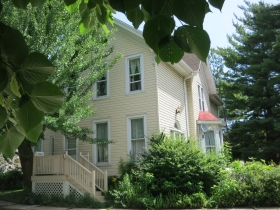 1200-1206 E. Roadsmeet St.