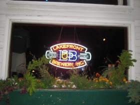 The Uptowner is one of the very oldest Lakefront Brewery accounts. The first keg of Riverwest Stein Beer was tapped at Steve Johnson's Gordon Park Pub in 1988.