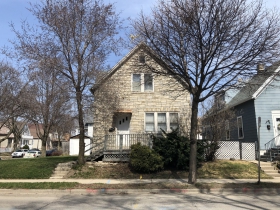 704 E. Locust St.