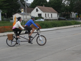 Tandem.